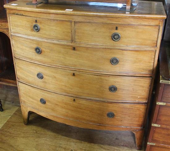 Regency mahogany bow fronted chest of drawers